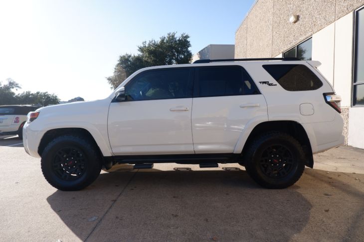 Take A Look At A 19 Toyota 4runner Trd Off Road Dallas Lease Returns